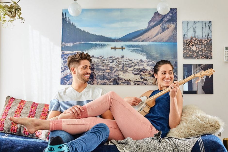 A gallery wall over a couch.