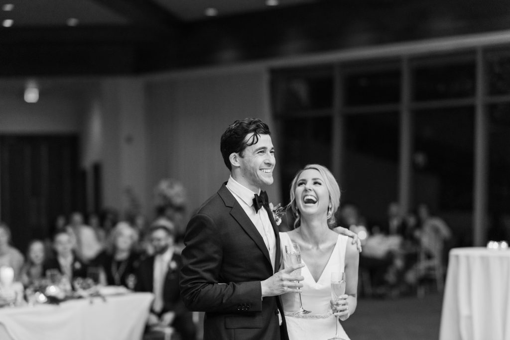 Wedding shot list: first dances