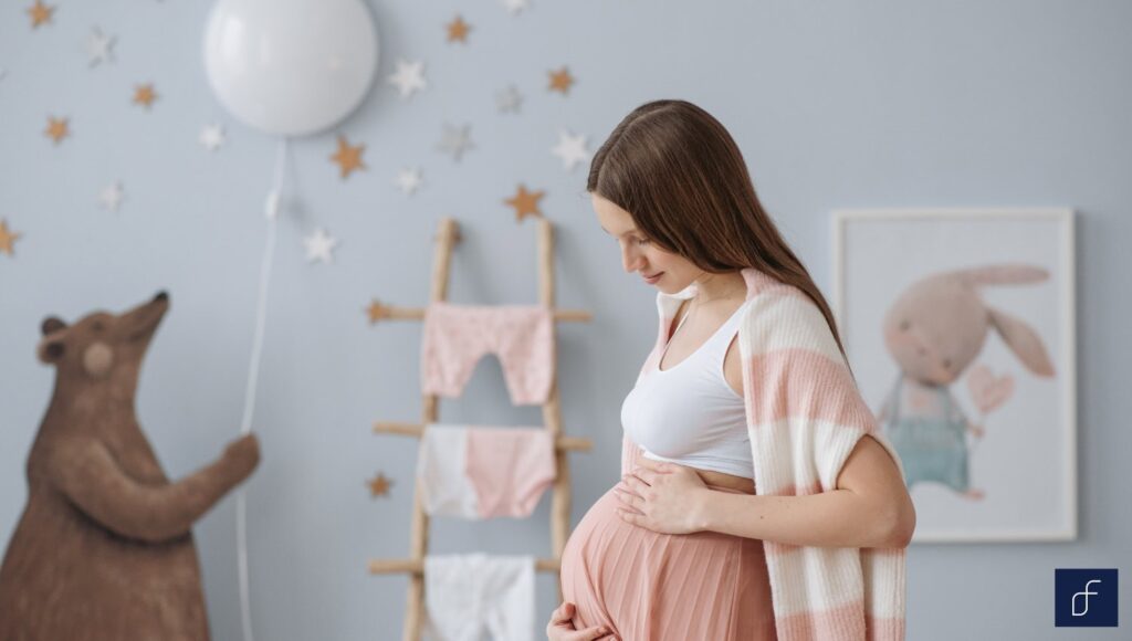 indoor maternity photoshoot ideas