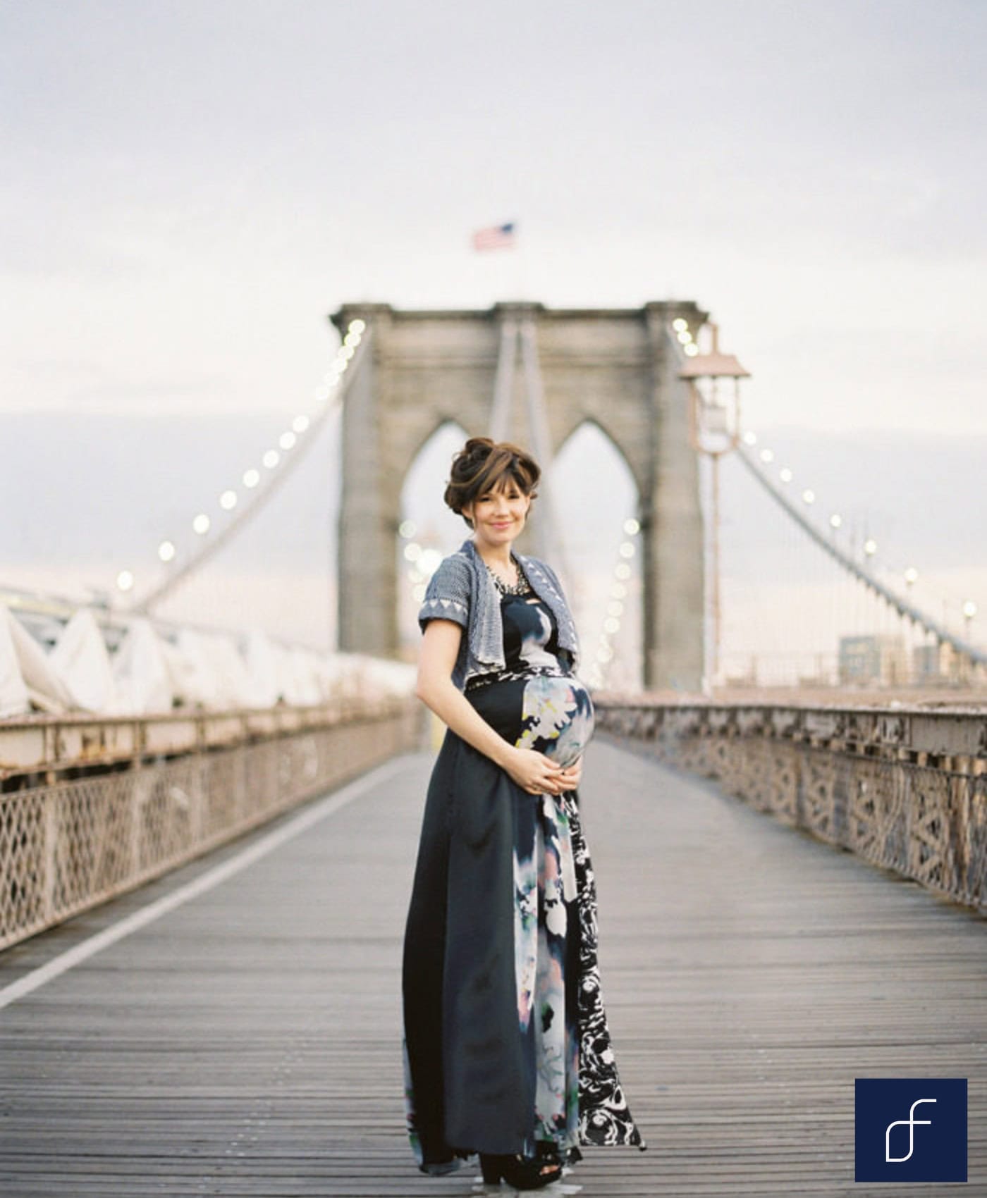 urban style maternity photoshoot idea